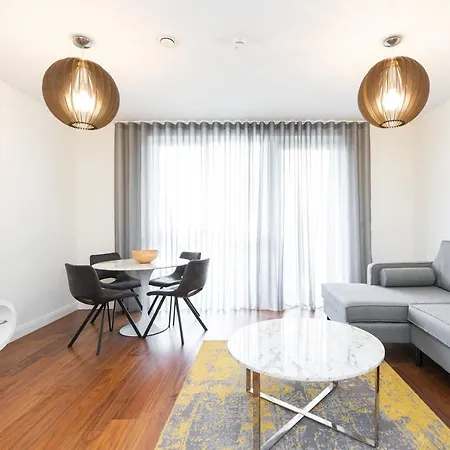 Fernbank One דבלין