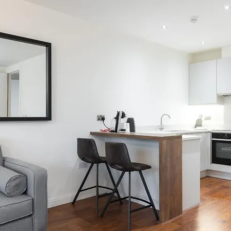 Apartment Fernbank One