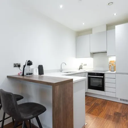 Fernbank One Apartment